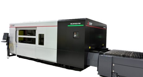 高信頼性と高生産性を両立したレーザー加工機